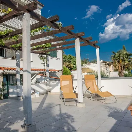Nika Apartment Selce